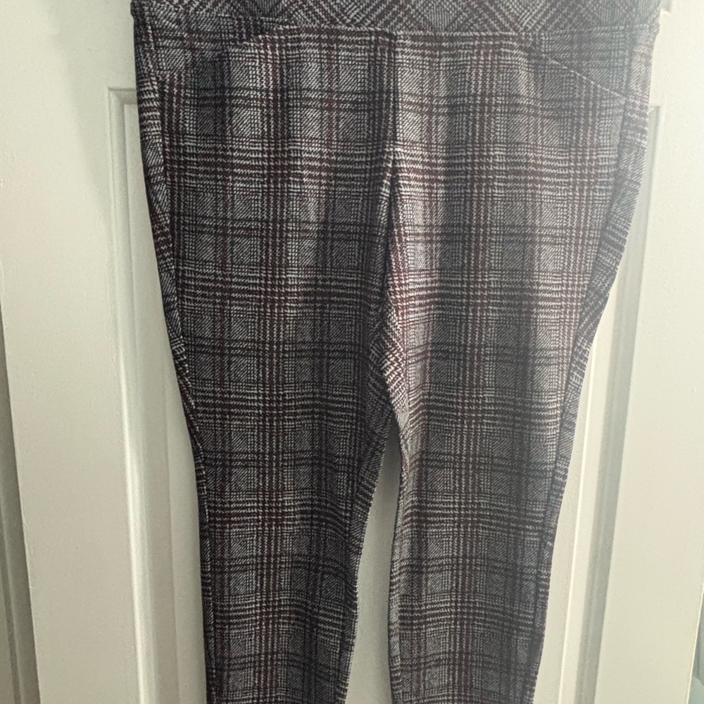Torrid pixie Black and White Plaid Cropped Pants